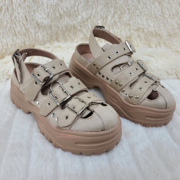 Cape Robbin Nude 3 Buckle 1" Platform Sandals - Picture 2 of 8